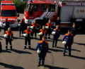 Bild: mde
Feuerwehrleute der Wehren aus dem Kemnather Land absolvierten das Basismodul der modularen Truppausbildung. Sie sind nun ausgebildete Feuerwehrmänner und -frauen. Mit auf dem Bild sind ein Teil der Ausbilder (rechts in Uniform) und Kreisbrandmeister Florian Braunreuther (Mitte).