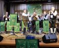 Bild: mab
Freude an der Blasmusik vermitteln die Schwarzenfelder Musikanten mit Dirigent Stefan Karl beim Bayerisch Böhmischen Blasmusikabend.