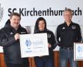 Bild: ü
Die Verantwortlichen des SC Kirchenthumbach freuen sich über die Auszeichnung mit der "Silbernen Raute": (von links) Gerhard Fronhöfer, Christoph Kellner, Martina Heindl, Stephan Schmidt und Josef Reisner.