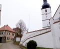 Bild: bkr
In die Städtebauförderung soll nicht nur das Rathaus, sondern auch das Pfarrhaus, der Pfarrhof und der Pfarrgarten mit einbezogen werden.