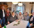 Bild: no
Gratulationscour mit (von links) Heinz und Elfriede Wannemacher, Bürgermeister Dieter Dehling, Wolfgang Niebler (Stopselclub Pesensricht), Heinz Pickel (OGV Augsberg) sowie Mathias Prinzer (OGV Augsberg).