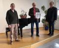 Bild: Joachim Steppert/exb
Hartmut Gebelein (Mitte) ist seit 25 Jahren Teil der Musikschule Vierstädtedreieck.