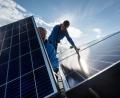 Symbolbild: Marijan Murat/dpa
Ein Schwerpunkt liegt im Ausbau der erneuerbaren Energien, vor allem der Photovoltaik (PV).