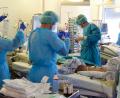 Symbolbild: Waltraud Grubitzsch
Die rasant steigenden Fallzahlen belasten die Krankenhäuser und das Personal.