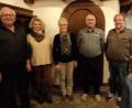 Bild: ksi
Vorsitzender Franz Kummetsteiner (Zweiter von rechts) kündigte an, dass der Wanderverein keine großen Wandertage mehr ausrichten werde. Mit im Bild die Vorstandsmitglieder (von links) Erich Seebauer, Christine Mandl, Resi Schug und und Karl-Heinz Lehner (Bezirksverband).