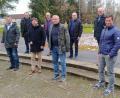 Bild: Firma Buchtal/exb
Besuch bei Buchtal: Das Bild zeigt (von links) Andreas Kramer, Thomas Betz, Peter Neumeier, Anton Zilker, Berthold Braun, Gerhard Brunner, Rolf Klebl und Stefan Bartl-Schöls (von links).
