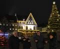 Bild: Petra Hartl
Sie haben auf das Knöpfchen für die Amberger Weihnachtsbeleuchtung gedrückt: Andreas Raab, Vorsitzender der Park- und Werbegemeinschaft (PWG), Peter Harant, Vorstandsmitglied der PWG sowie OB Michael Cerny und PWG-Vorstandsmitglied Emilie Leithäuser (von links).