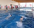 Bild: Stefanie Müller /exb
Einfach schwimmen: Die Jungs der Hans-Scholl-Realschule in Weiden trainierten fleißig für ihre Schwimmabzeichen.