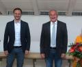 Bild: Hirsch
Die stellvertretende VHS-Geschäftsführerin Barbara Genzken-Schindler (Zweite von rechts) wurde von Oberbürgermeister Andreas Feller, Geschäftsführer Andre Meidenbauer, dem VHS-Vorsitzenden Franz-Xaver Huber und der neuen VHS-Mitarbeiterin Sabrina Reiner (von links) in den Ruhestand verabschiedet.