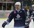 Archivbild: gb
Kapitän Nick Latta glänzte beim 6:3-Sieg der Blue Devils gegen Memmingen als dreifacher Torschütze.