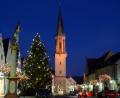 Bild: Norbert Vetter/exb
Den weihnachtlichen Kemnather Stadtplatz hat Norbert Vetter für den Heimatkalender abgelichtet.