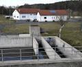 Archivbild: Petra Hartl
Die Kosten für die Reinigung des Abwassers in der Kläranlage Auerbach sind in den vergangenen Jahren deutlich gestiegen. Das schlägt sich ab 2022 in den Gebühren nieder.