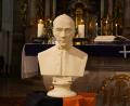 Bild: kaz
Die Kolpingsfamilie Kemnath gedachte dem Gesellenvater Adolph Kolping in der Kemnather Stadtpfarrkirche.