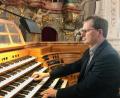 Bild: dok
Andreas Sagstetter rückt die Jann-Orgel mit einem alljährlichen Konzertprogramm ins rechte Licht. Eine Orgel mit zwei 6-manualigen Spieltischen ist einmalig in Deutschland.