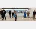 Bild: wec
Die Burgschützen Ebermannsdorf küren ihre Würdenträger (von links): Erster Ritter Franz Pfab, Jugendkönig Felix Scheeler, Erster Jugendritter Bastian Kryschak mit seinen Eltern, König Armin Kryschak und Liesl Roswitha Kryschak, Jugendliesl Leni Steup, Zweites Burgfräulein Stefanie Kryschak mit ihrem Vater, den Zweiten Ritter Thomas Kryschak, und Zweiter Jugendritter Leo Auer.