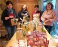 Bild: Evang. Kirchengemeinde Wildenreuth/exb
Bärbel Ehmann von der „Aufsuchenden Seelsorge“ und das Team des Seniorennachmittags bringen Licht zu den Seniorinnen und Senioren in Wildenreuth, Kirchendemenreuth und Parkstein. Evi Hör (von links), Bärbel Ehmann, Elisabeth Hofmann und Erika Häupler nach getaner Arbeit.