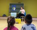 Bild: Kindergarten St. Hedwig/exb
Künstlerin Angelika Sticht las im Kindergarten St. Hedwig zwei Weihnachtsgeschichten vor.