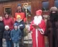 Bild: nza
Verkleidet überbrachten Zweite Vorsitzende Birgit Böll und ihr Mann Thomas Böll allen Mitgliedern der CSU Krummennaab/Thumsenreuth weihnachtliche Grüße.