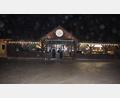 Bild: kro
Weihnachtliches Flair verbreitete der Fischereiverein Stiftland gemeinsam mit den Stiftlandgrillern bei der „Kulinarischen Weihnacht to go“. Die Resonanz war sensationell: Markus Brunner, Vorsitzender der Stiftlandgriller (rechts) und Andre Röckl, Vorsitzender des Fischereivereins (links), verkauften fast 900 Essens-Portionen.