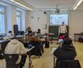 Bild: Peter Messbauer/exb
Ein Workshop mit Said Rezek, ein Blogger und Journalist, zum Thema "Bloggen gegen Rassismus". Die Veranstaltung fand in der IPad-Klasse statt. Eingeladen wurde Rezek von der Organisation "Arbeit und Leben" in Weiden.