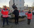 Bild: gz
Der Vorsitzende der Siedlergemeinschaft, Robert Hantzsch überreichte an Sabina Bauer und Georg Rauch einen Scheck in Höhe von 200 Euro.