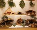 Bild: u
Unmittelbar neben dem Christbaum auf dem Marktplatz ist in einem Marktstand bis zum 6. Januar täglich von 9 bis 21 Uhr eine von Stadtrat Martin Merkl organisierte Krippenausstellung zu besichtigen.