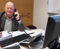 Bild: Kunz
Hartmut Brönner an seinem Schreibtisch im CSU-Kreisbüro: Viele Jahre hat er viel Herzblut in seine Arbeit als Kreisgeschäftsführer der Weidener CSU gesteckt.