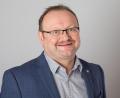 Bild: Christian Schwirzer/exb
Bürgermeister Uwe König zieht bei der Jahresabschlusssitzung des Marktgemeinderats Freihung Bilanz.