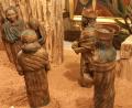 Bild: mng
Inge Flor aus Ebnath hat sich dem Werkstoff Ton verschrieben. Die in der oberen Torkapelle in Pressath ausgestellten Figuren sind Unikate aus dem Atelier „Kunstwerk“. Sehr schön anzuschauen.
