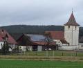 Bild: Houschka
Vor 50 Jahren kam Högling zur Gemeinde Fensterbach. Mittelpunkt des bis zum 1. Januar 1972 selbstständig verwalteten Dorfes ist die der Heiligen Margareta geweihte Kirche, die eine über viele Jahrhunderte währende Geschichte hinter sich hat.