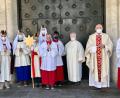 Bild: Kunz
Nur kurz schlüpften die Sternsinger von Herz Jesu in ihre Gewänder.