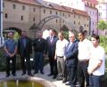 Archivbild: oe
Der Landkreis Amberg-Sulzbach gibt 2008 einen Empfang für die Delegation aus Hevel Modiin. Mit dabei Adi Daliot (Dritter von links), Landrat Richard Reisinger (Vierter von links) sowie (daneben) Bürgermeister Shimon Susan aus dem israelischen Hevel Modiin.