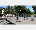 Archivbild: sche
Um die mobile Skateranlage des Landkreises - hier im vergangenen Jahr auf dem Parkplatz beim Bienenhof in Aschach - nach Edelsfeld zu holen, startet die Gemeinde einen neuen Anlauf.