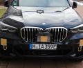 Bild: upl
BMW hat einen X5 für die Versuchsreihe der OTH Amberg-Weiden zur Verfügung gestellt. Er ist mit jeder Menge Technik ausgestattet. Die gelblichen Teile sind Radar-Sensoren.