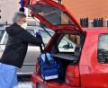 Bild: Stephan Huber
Bis zu 15 Hausbesuche mit dem eigenen Auto macht die Medizinische Fachangestellte Christina Markert an einem Vormittag. Sie betreut auch acht Pflegeheime. Die Belastung sei hoch, die Wertschätzung gering, sagt sie.