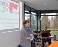 Bild: Leben Plus/exb
Quartiersmanagerin Cornelia Stahl konnte Stadtheimatpfleger Eberhard Polland für einen weiteren interessanten Zeitzeugen-Vortrag gewinnen.