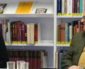 Bild: Hirsch
Oberbürgermeister Andreas Feller stellte mit Christin Präßler die neue Leiterin der Schwandorfer Stadtbibliothek vor.