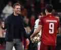 Bild: Sven Hoppe /dpa
Julian Nagelsmann (l) und Robert Lewandowski