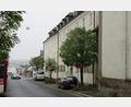 Bild: kgg
Eher trüb sind die Aussichten, was den Neubau des Wohnhauses an der Adalbert-Stifter-Straße betrifft. Zumindest soll das alte Gebäude, das schon seit einiger Zeit der Stadt Waldsassen gehört, bald abgerissen werden.