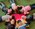 Bild: ads
Kinder aus acht Nationen besuchen die Kindertagesstätte St. Vitus in Schnaittenbach. In der Aktionswoche „Kinder dieser Welt“ werden deren Herkunftsländer genauer unter die Lupe genommen.