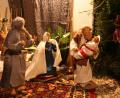 Bild: wfw
Im Krippenpavillon im Schnaittenbacher Kräutergarten ist derzeit die „Darstellung Jesu im Tempel“ zu sehen.