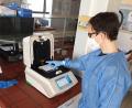 Archivbild: Bio-Variance/exb
Im Waldsassener Labor von Bio-Variance wird seit kurzem auf die Omikron-Variante getestet.