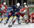 Archivbild: gb
Die Blue Devils gastieren am Dienstag beim EV Lindau. Nach langer Pause feiert Marius Schmidt (blaues Trikot) sein Comeback.