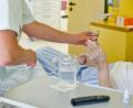 Bild: Daniel Karmann
Krankenpflege in einem Klinikum. In letzter Zeit sind auffällig viele Job-Anzeigen von Beschäftigten aus dem medizinischen Bereich aufgetaucht.