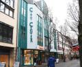 Bild: Gabi Schönberger
Seit 1. Januar 2022 gehört das City-Center Weiden in der Max-Reger-Straße einer Immobiliengesellschaft aus Berlin. Sie hat es von der Unternehmerfamilie Popp aus Neumarkt (Bionorica Pharma) erworben. Das Einkaufszentrum ist gut vermietet und soll es auch bleiben, sagen die neuen Eigentümer.