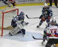 Archivbild: gb
Der Weidener Keeper Jaroslav Hübl bot am Sonntag eine starke Leistung. Die 3:5-Niederlage der Blue Devils bei den Memmingen Indians konnte er aber nicht verhindern.