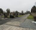 Bild: kgg
Im Friedhof Waldsassen ist die Befestigung der letzten Wege mit wassergebundener Decke vorgesehen. Der Stadtrat wird zu entscheiden haben, ob und wie die Planungen verwirklicht werden.