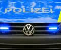 Bild: Jens Wolf/dpa
Die Polizei sucht Zeugen zu einem Unfall, der sich auf der B 299 unter Umständen mit einem Mercedes ereignet hat.