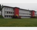 Archivbild: br
Mit der baulichen Einwicklung im Bereich der offenen Ganztagsschule und der Barrierefreiheit in der Fichtelnaabtal-Grundschule (Bild) wird sich der Gemeinderat in diesem Jahr beschäftigen.