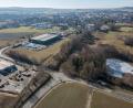 Archivbild: dtr
Nach den Plänen des Staatlichen Bauamts soll die Bundesstraße 299 (links unten) später einmal auf der früheren Bahntrasse verlaufen. Die Strecke würde dann geradeaus weiter Richtung Waldsassen führen.